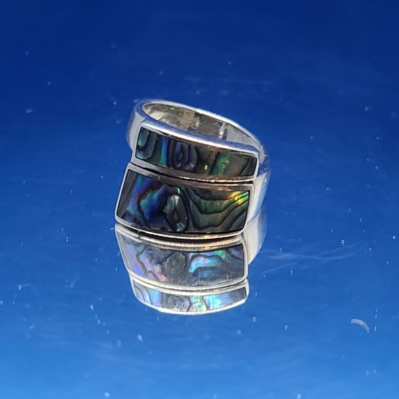 NWT Sajen Silver Abalone Shell Bypass Ring in Sterling Silver Size 5 - Picture 4 of 13